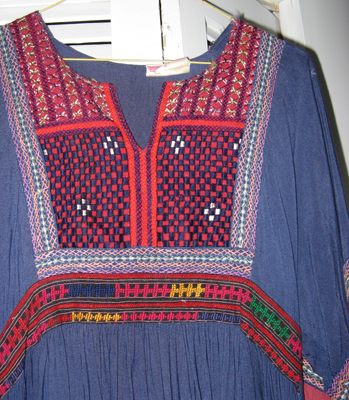afghan style dress 1 detail